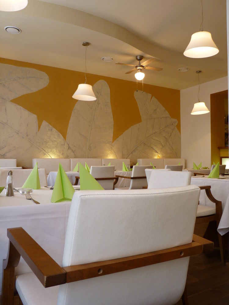 โรงแรมอาร์ต ปีเซค ร้านอาหาร รูปภาพ